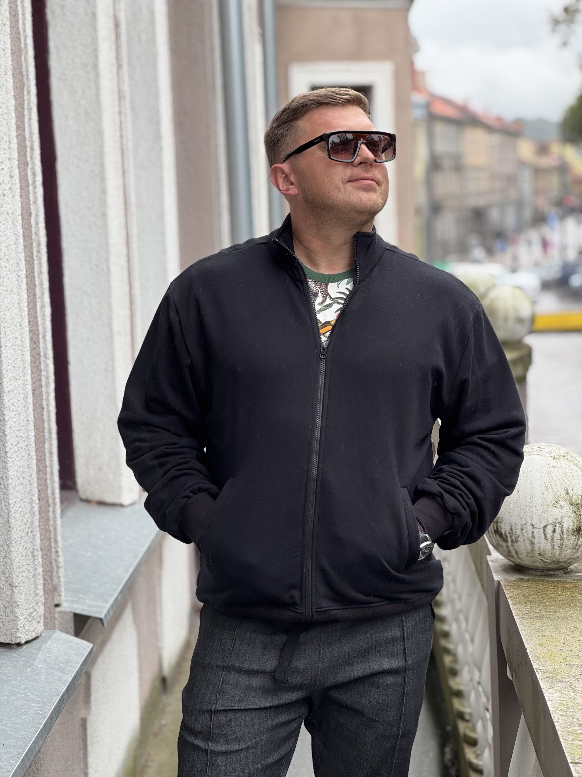 Vyriškas džemperis su užtrauktuku