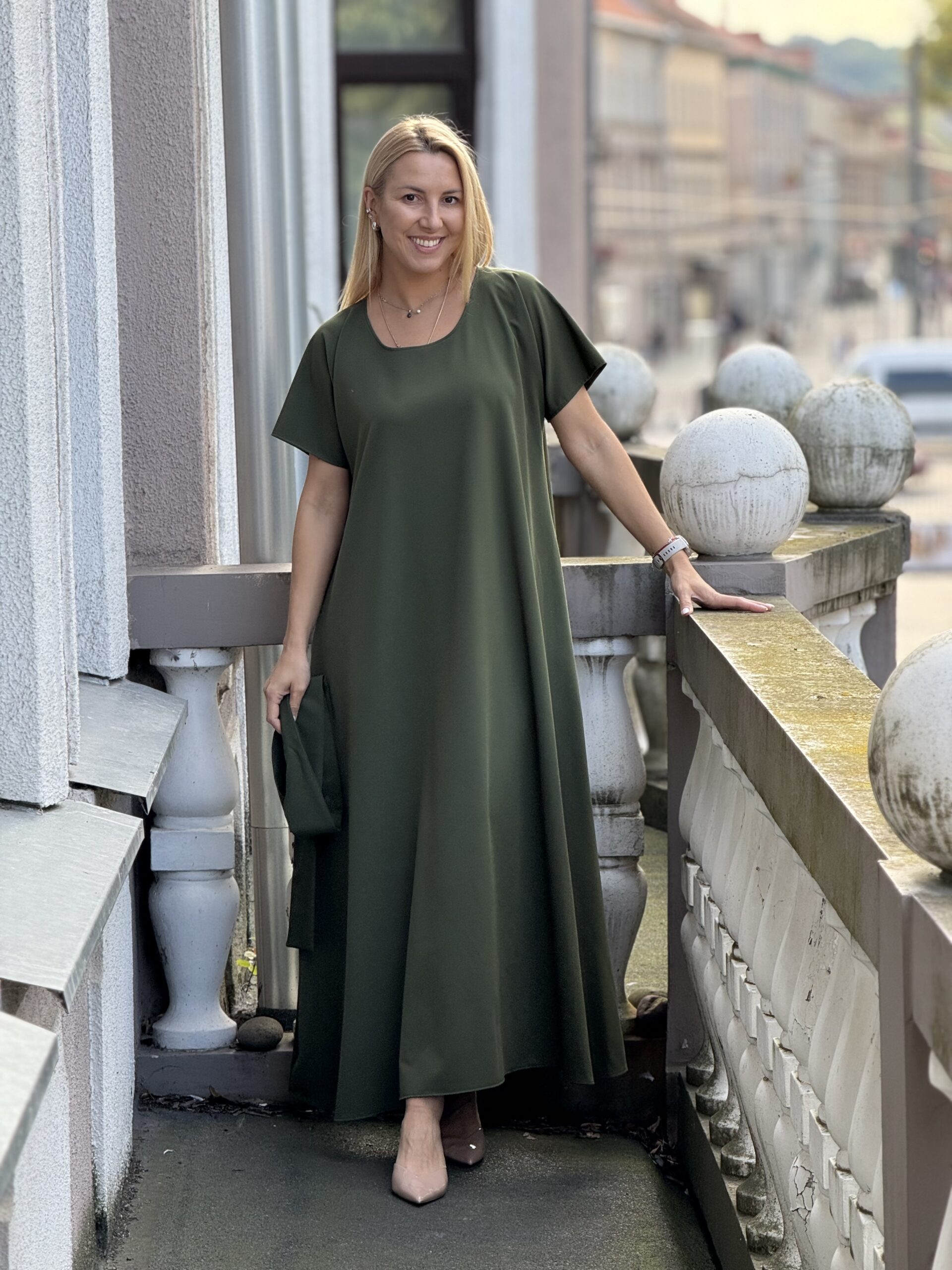 Chaki ilga suknelė