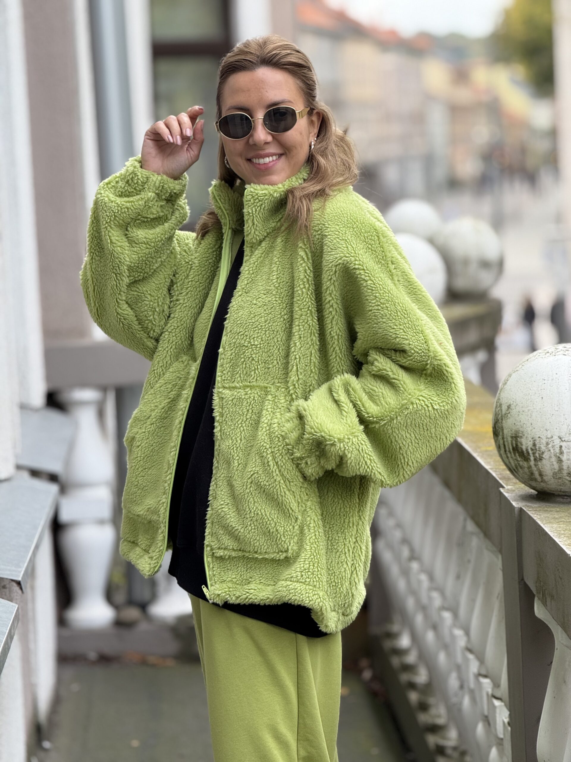 Obuolio spalvos TEDDY BOMBER bliuzonas