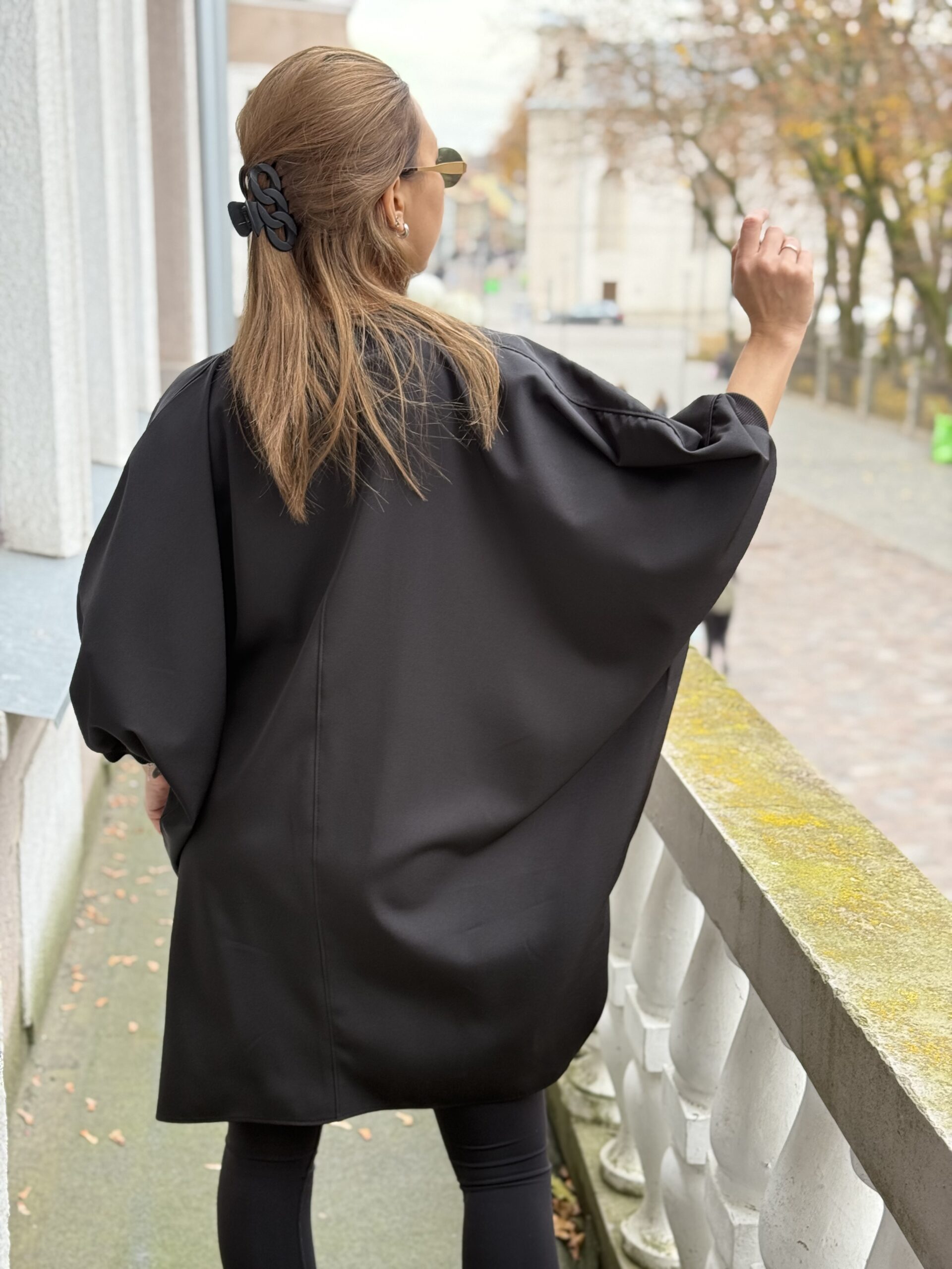 Juoda palaidinė "šikšnosparnis" BIG #zerowaste - Image 3