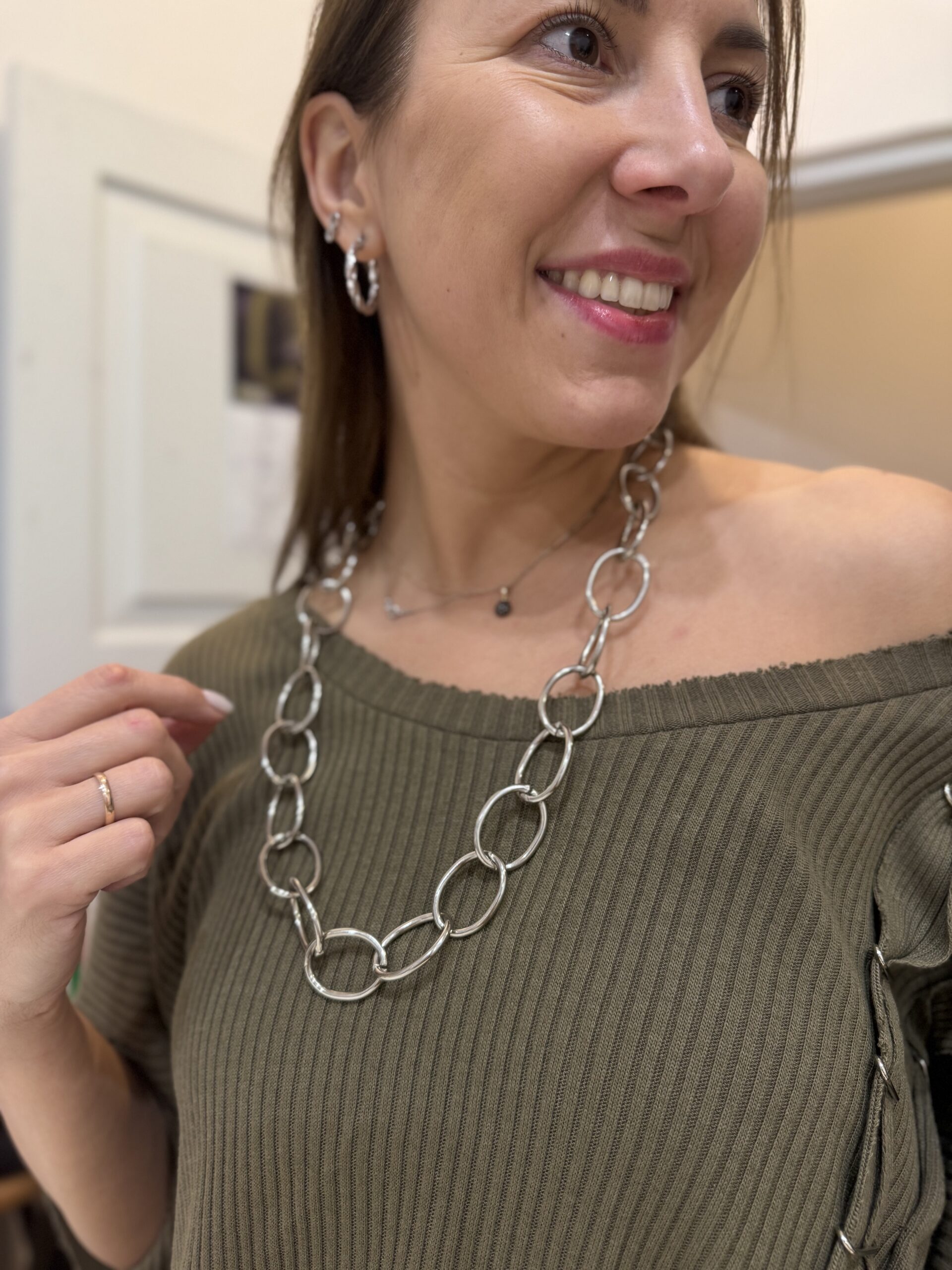 Masyvi grandinė ant kaklo (ilgesnė)