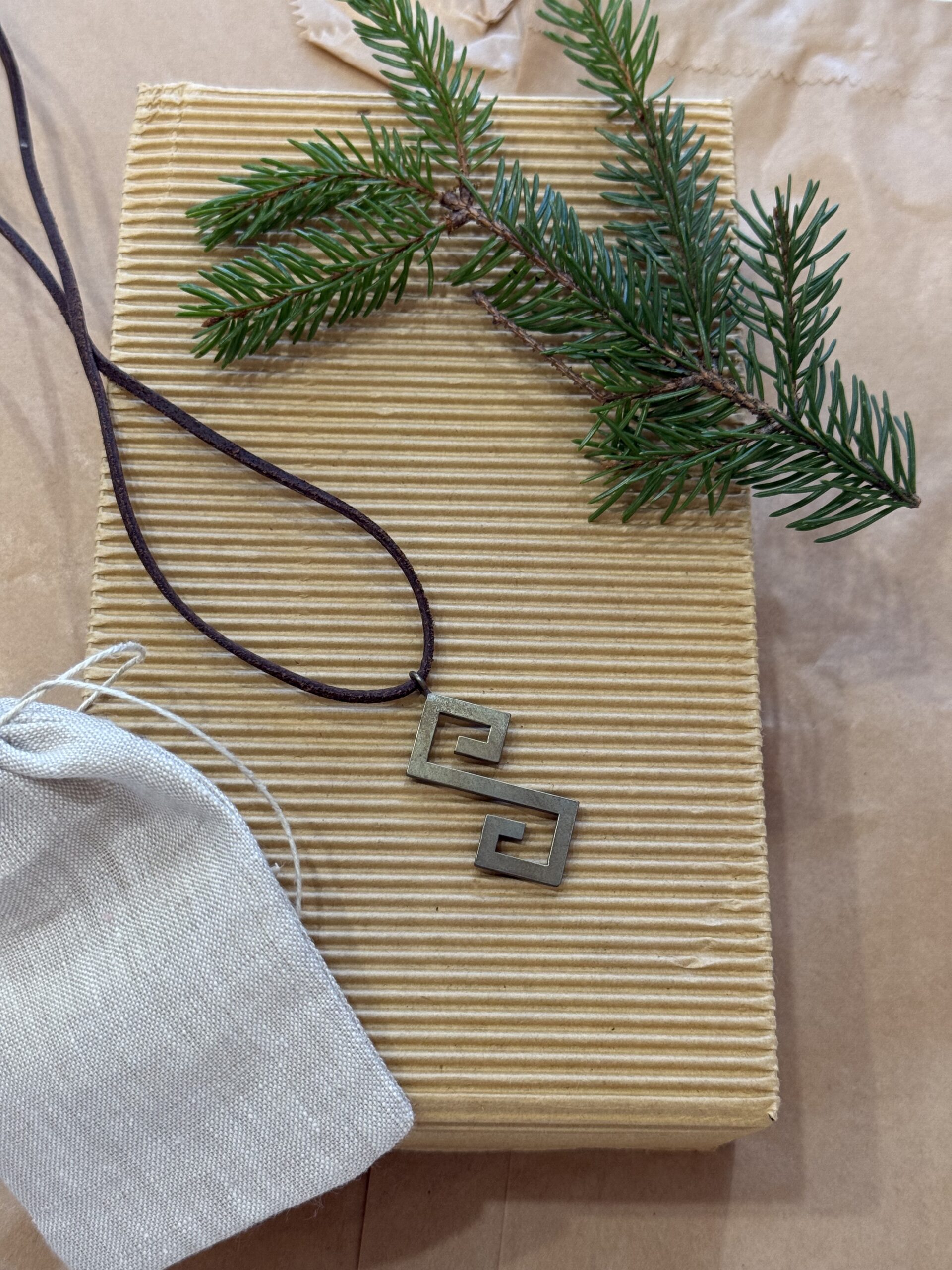 Pakabukas / baltų ženklas- Nr.5