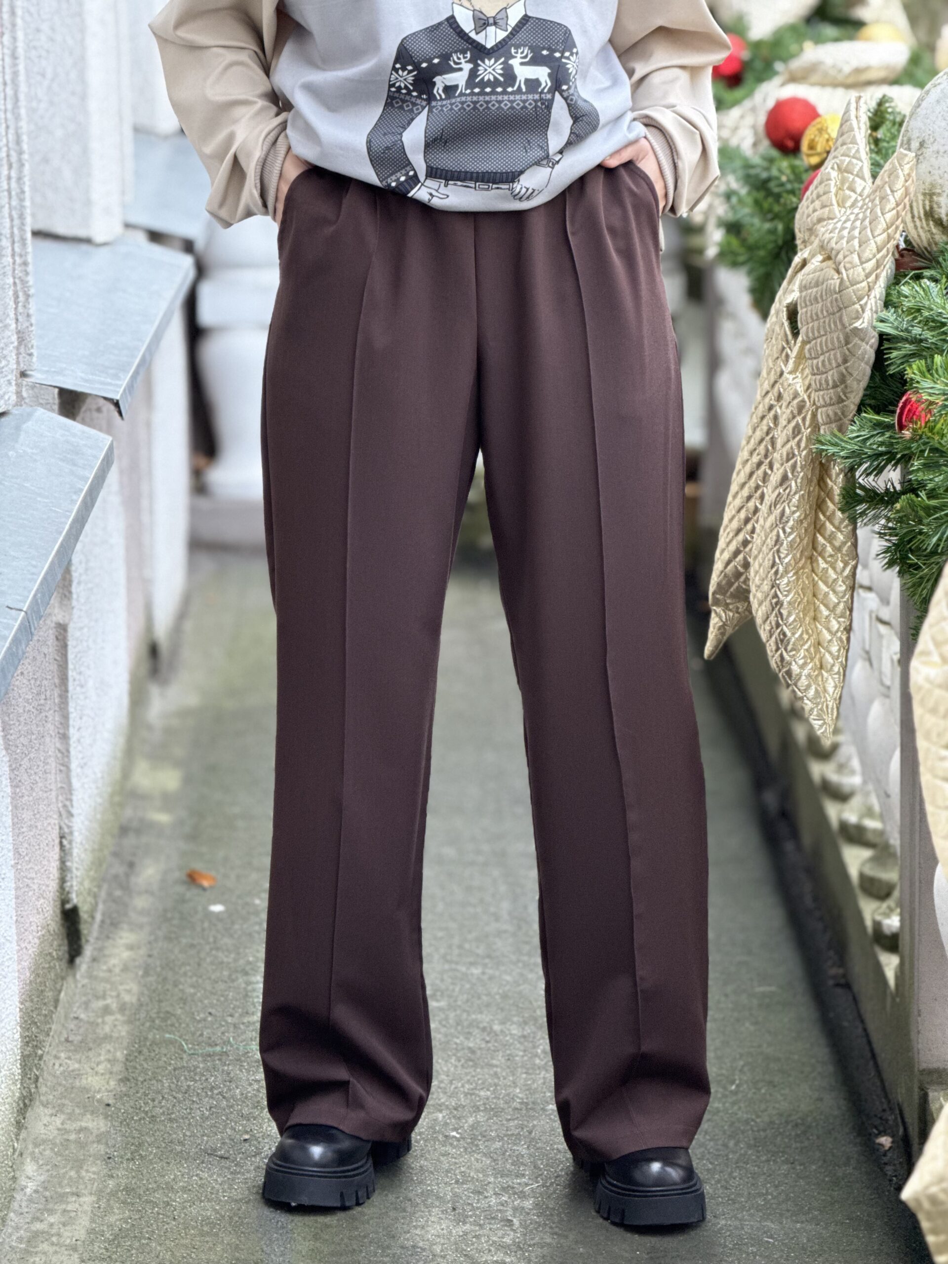 ŠOKOLADINĖS plačios KELNĖS su kantuku