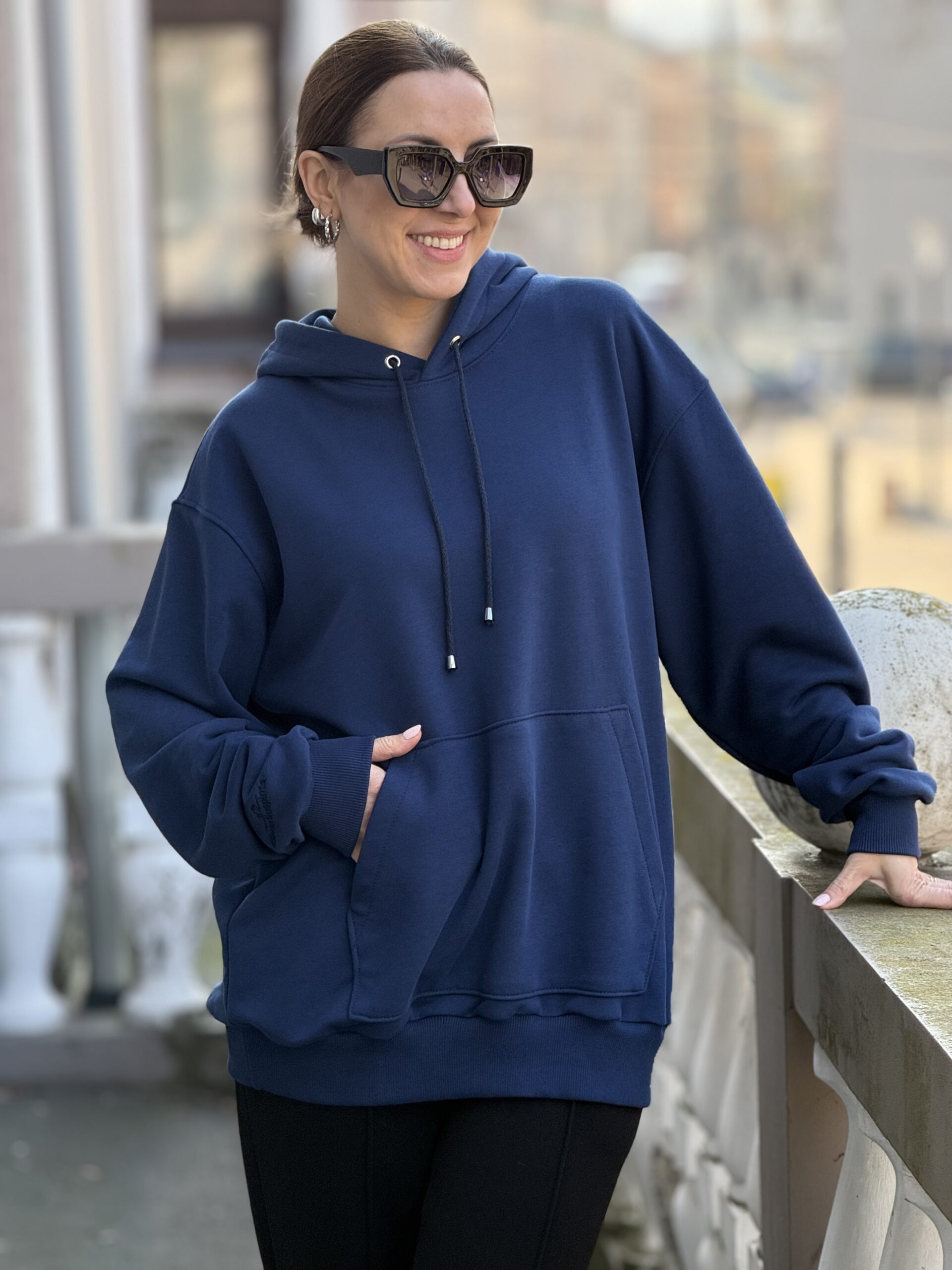 Unisex džemperis su kapišonu