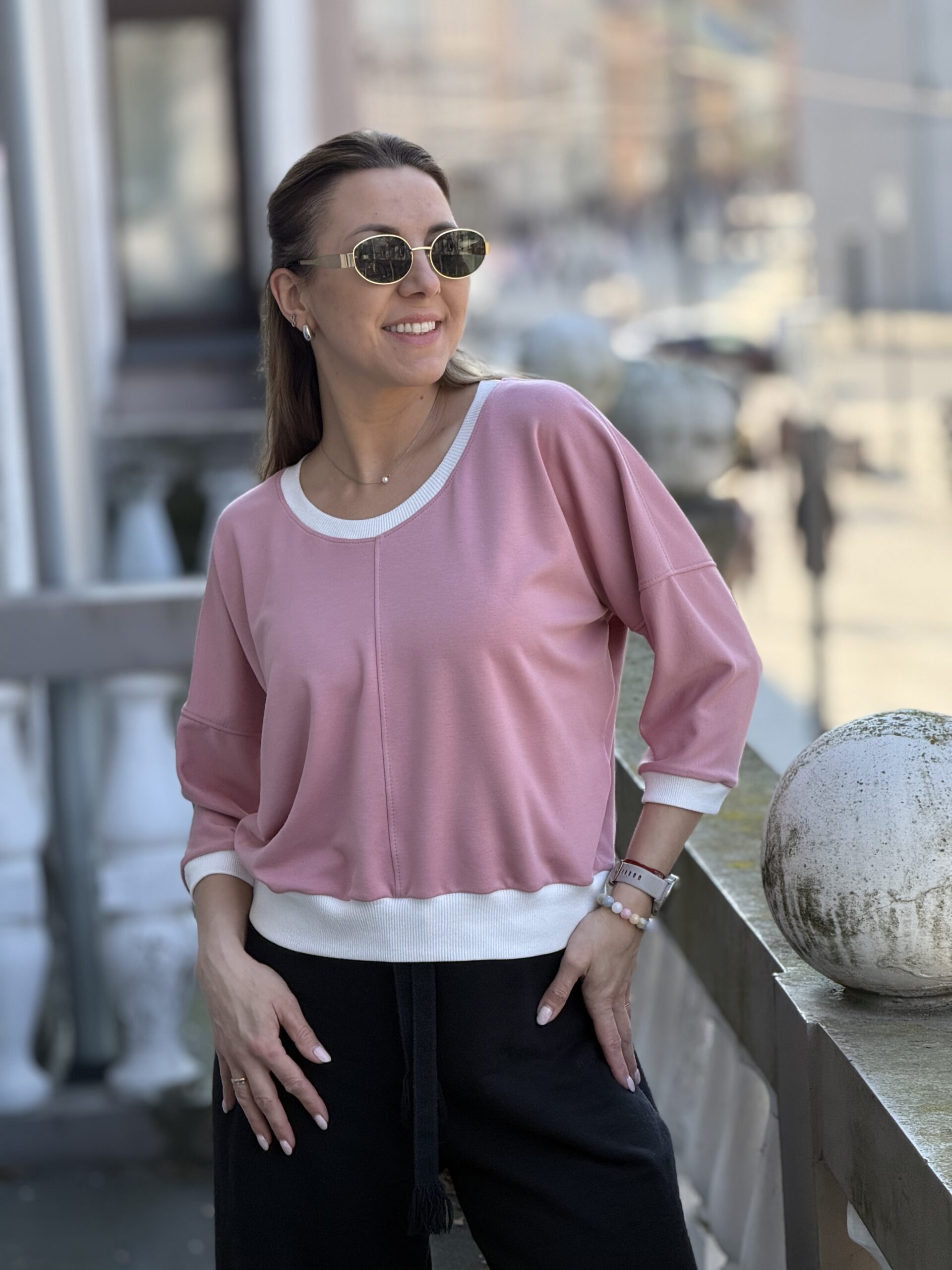 Rožinė su baltais apvedimais palaidinė M dydis