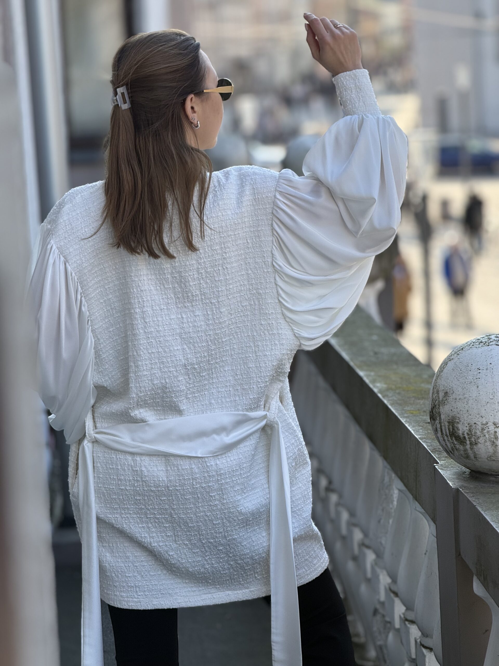 Baltas šventinis užmestinis (tinka ir vestuvėms) S/M dydis - Image 2