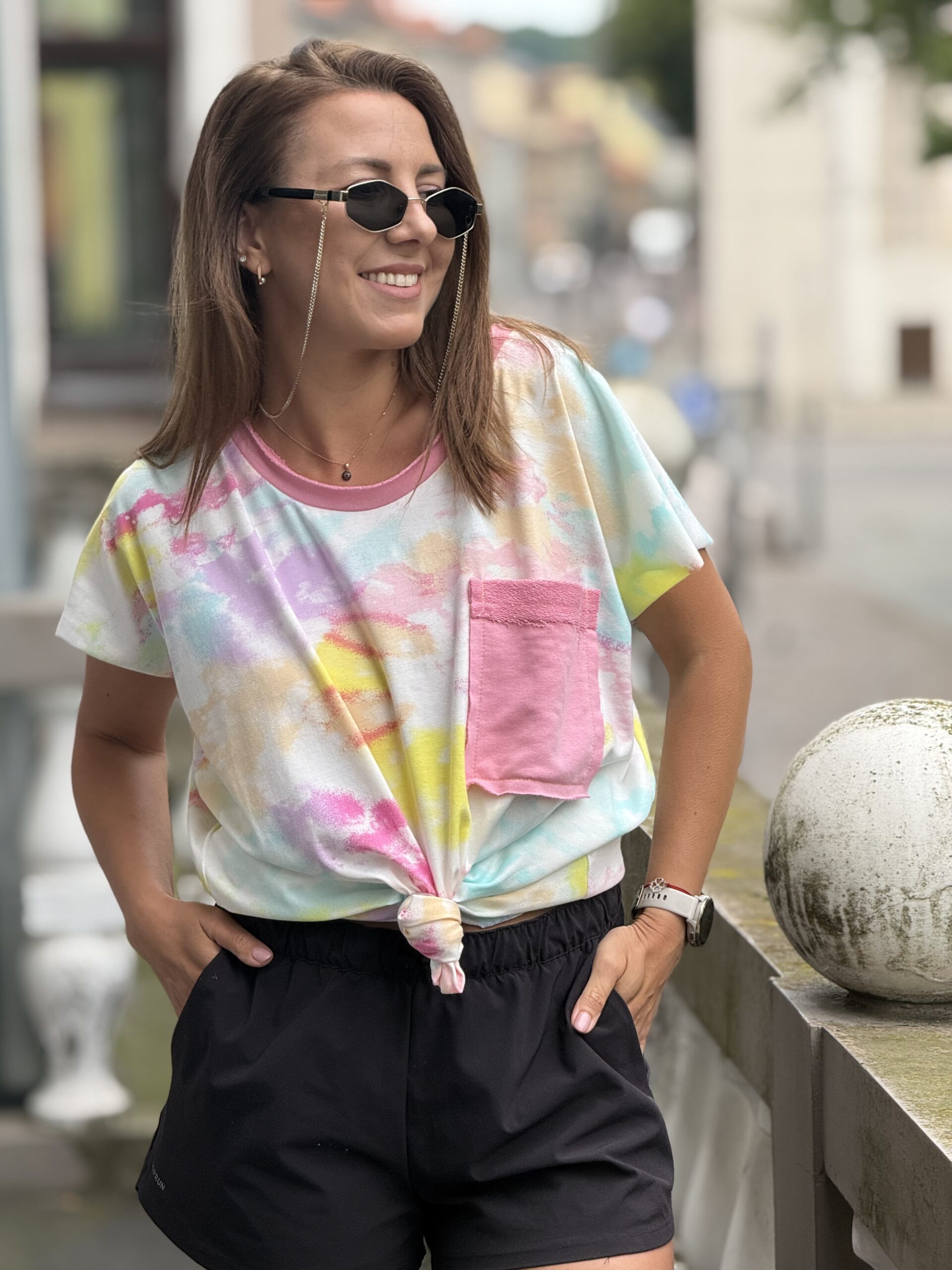 Marga palaidinė su rožiniu kakliuku ir kišenėle - Image 5