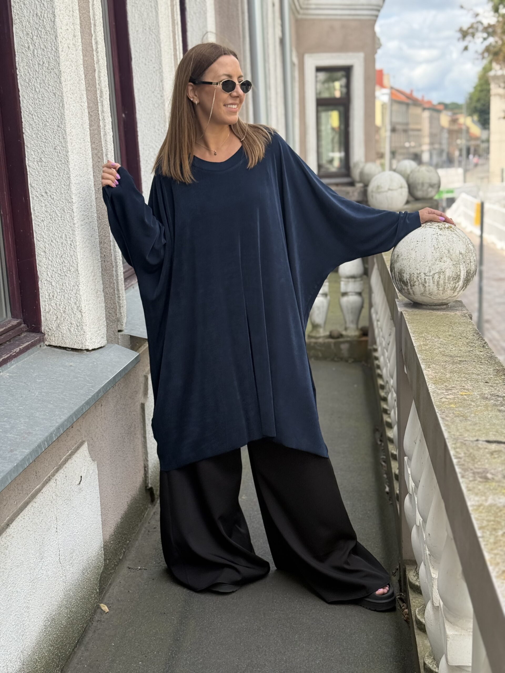 Tamsiai mėlyna PLUS SIZE tunika/palaidinė - Image 2